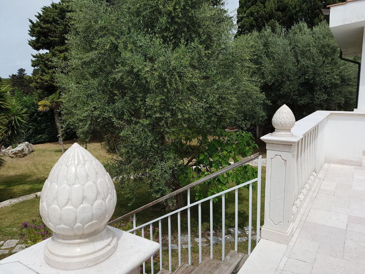 Relais Villa Lama Boutique Hotel Taranto Luaran gambar