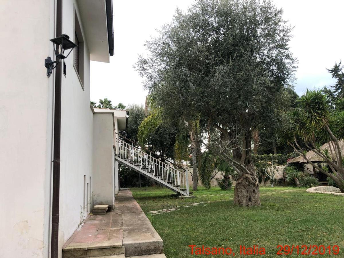 Relais Villa Lama Boutique Hotel Taranto Luaran gambar